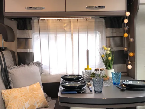Camper Station Nord Glenn Nölle Titel 01